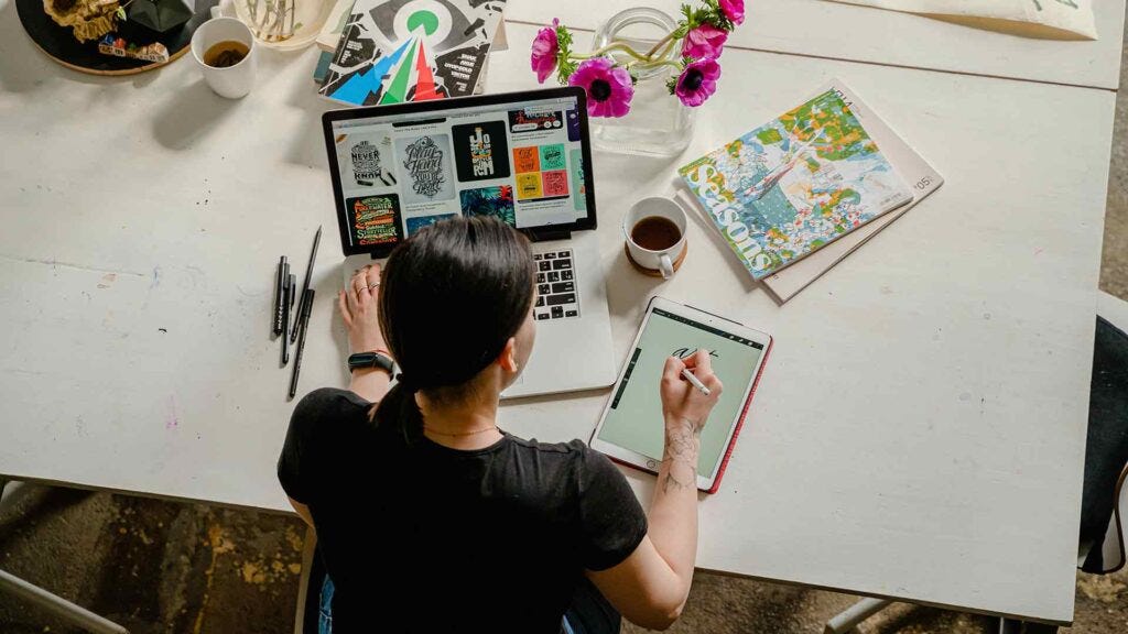 make money as an artist