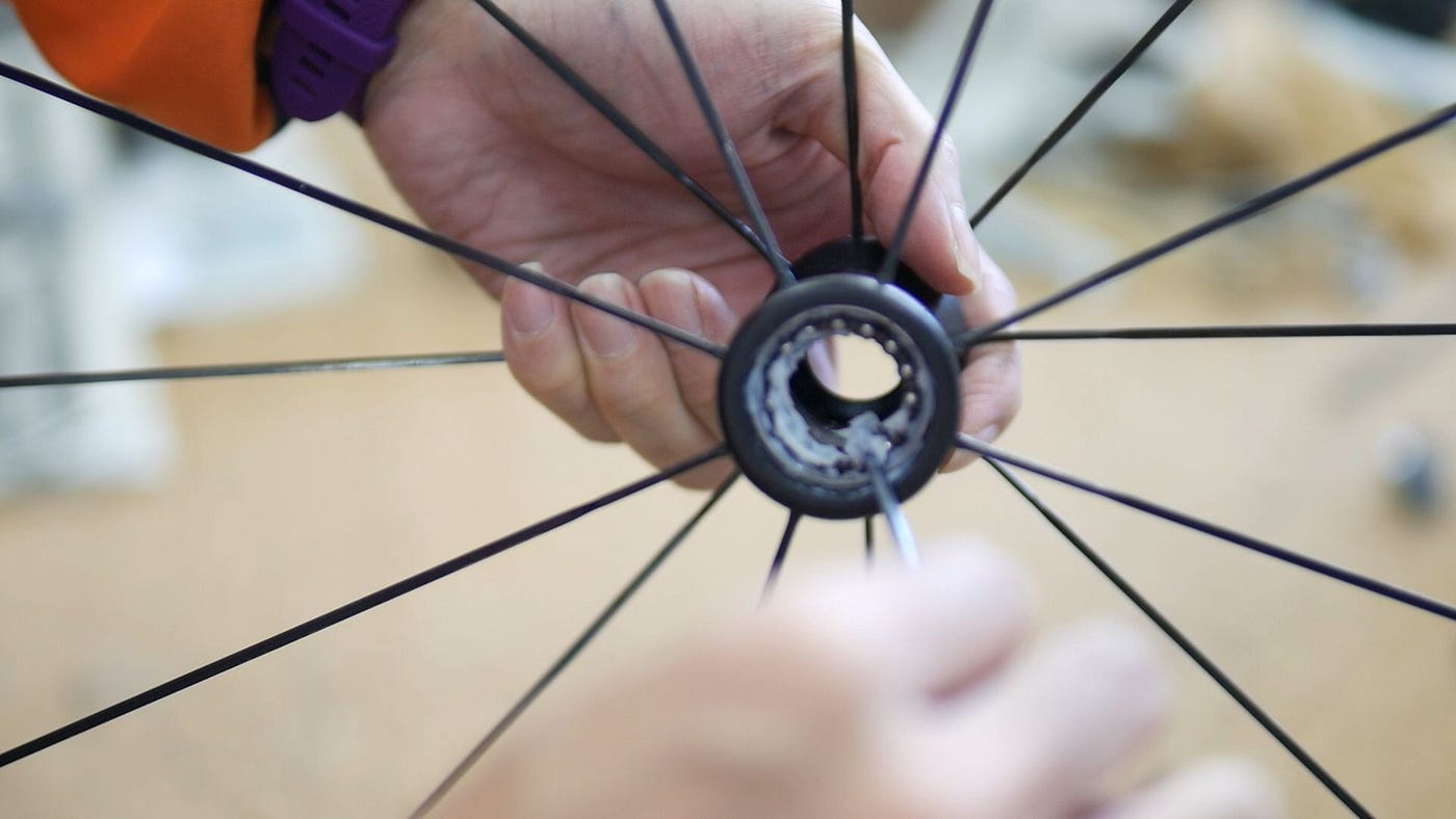 自転車 外さずにベアリングに注油