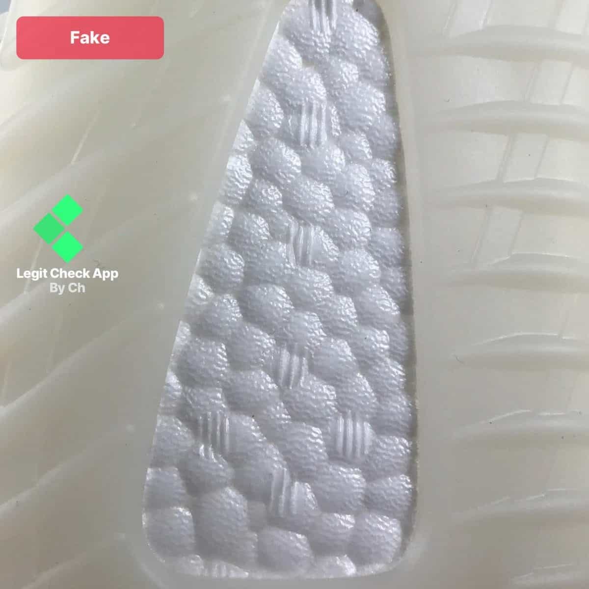 fake yeezy boost bottom