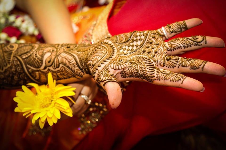 7 Things to Know Before You Hire a Bridal Mehendi Artist | by  |  Medium