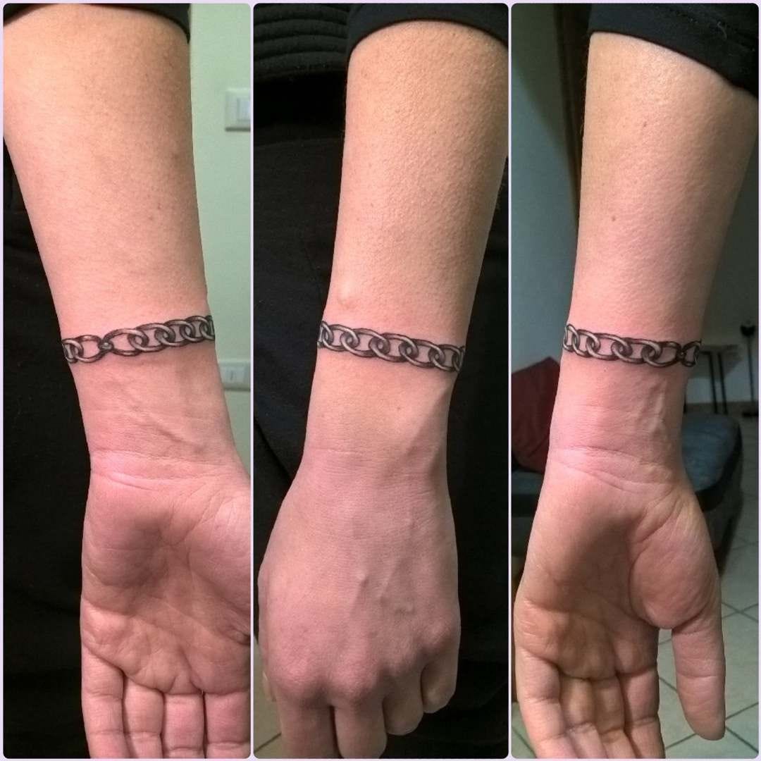 Armband Tattoos 25 Best Armband Tattoo Designs By Trending Tattoo Medium