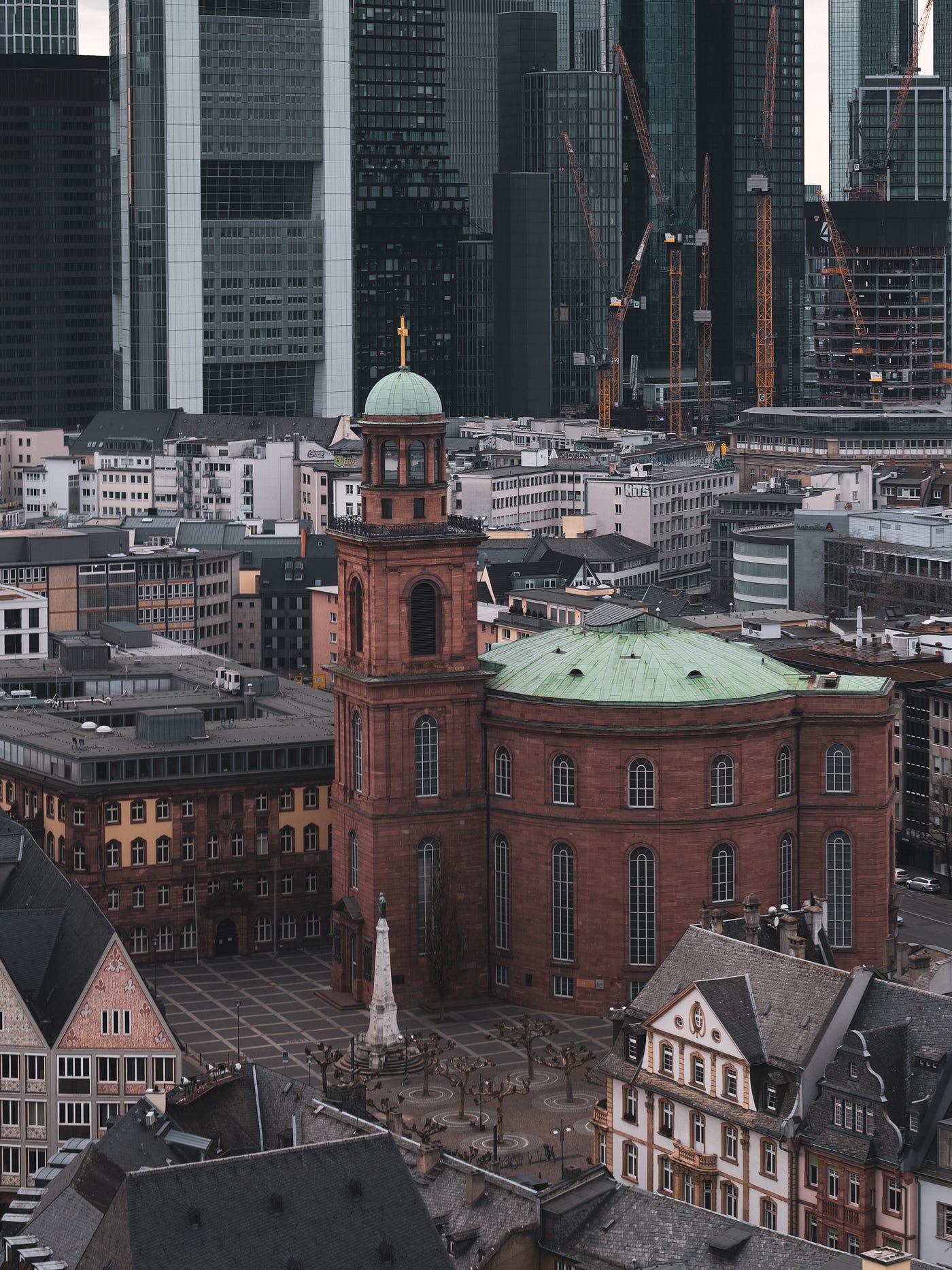 The Ringing Of The Bells In Frankfurt By Nicole Dake American Expats Living In Germany Medium