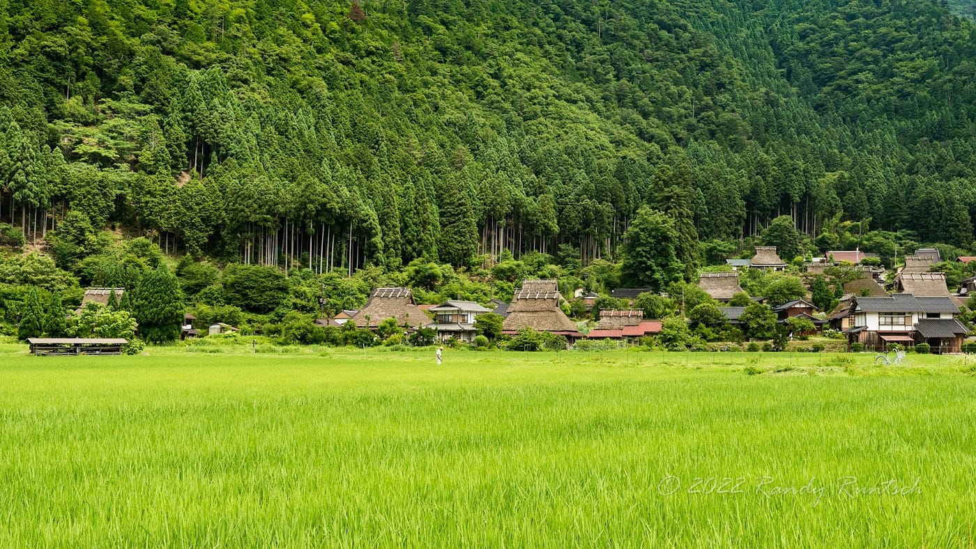 The Thatched Roof Houses Of Kayabuki No Sato In Japan By Randy Runtsch Globetrotters Medium