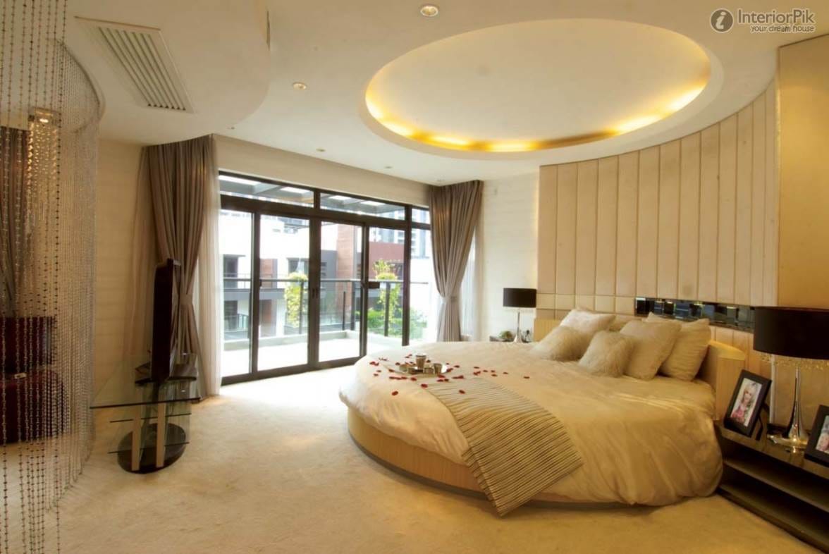 Bedroom Interior Design India By Putra Sulung Medium