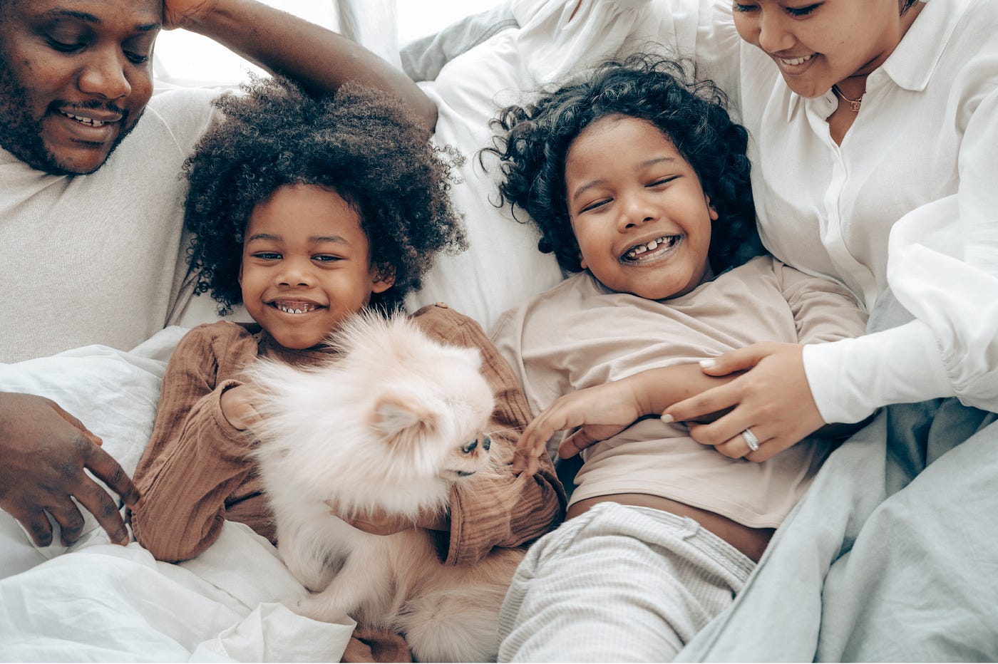 Bedroom House Lets 3 Kids Sleep