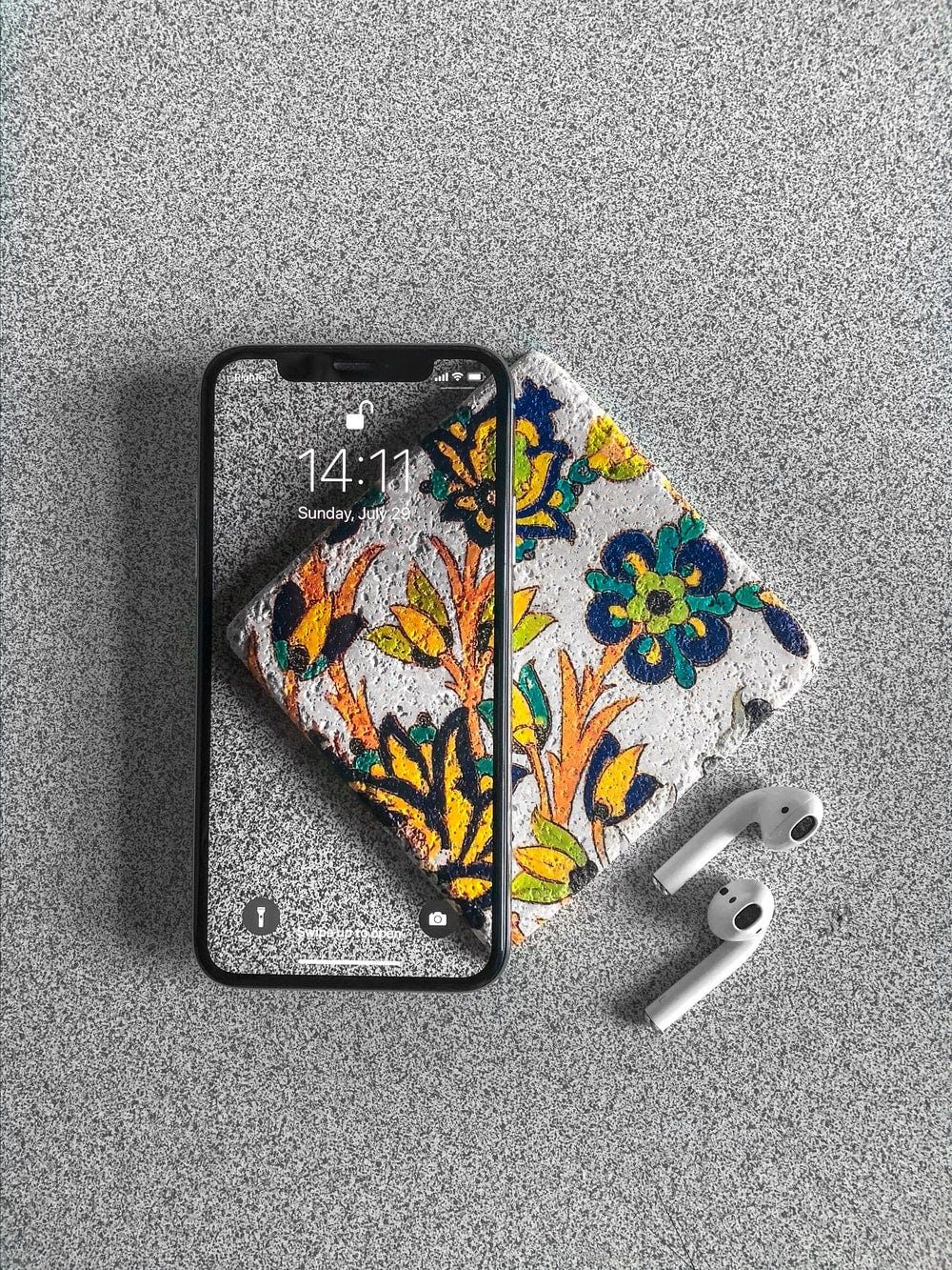 Space Gray iPhone X photo