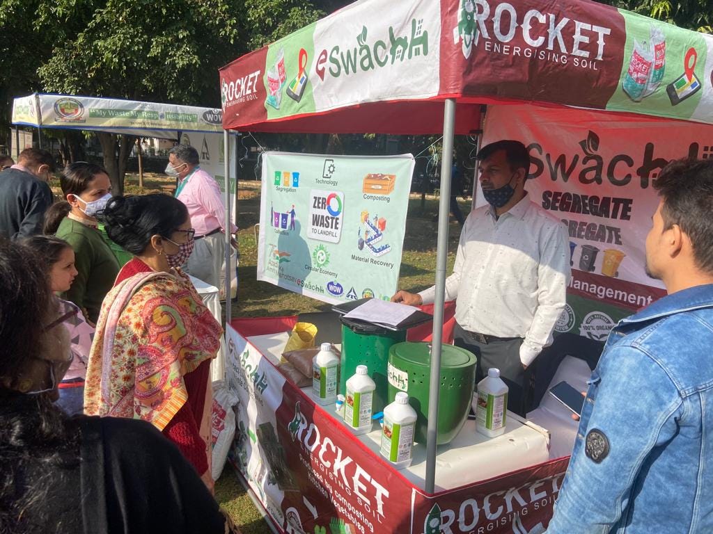 Eswachh Promotes Rocket Organic manure with Delhiites at Vasant Kunj