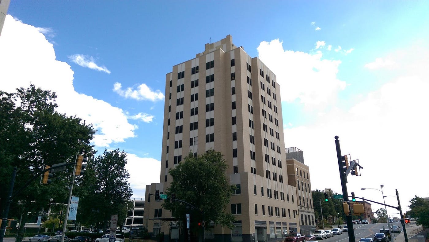 Macon S Got Curves Mid Century Edition By Ccj Social Newsdesk Medium