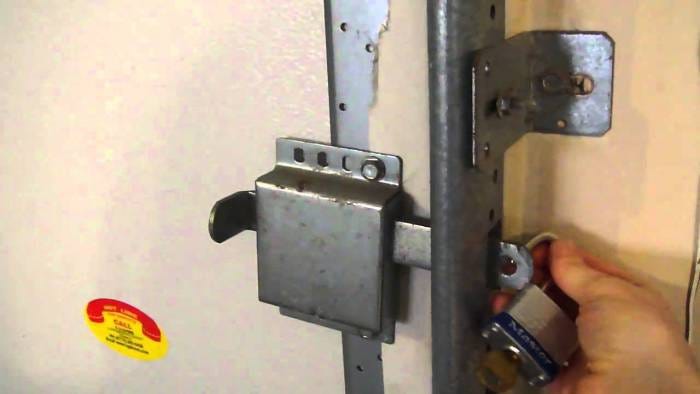 Garage Door Locks Additional Security Blue Springs Locksmith