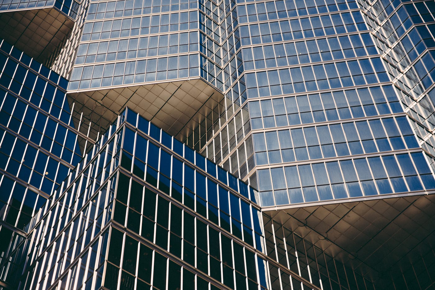 Structural Design Pattern: Facade | by Petey | The Startup | Medium