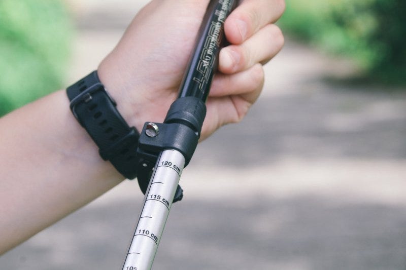 價差很多還是要選到好杖 開箱點評 宜山登山杖使用心得 別讓助力成了阻力 登山杖的省力用法 By 鄭臣 鄭臣 山分之一