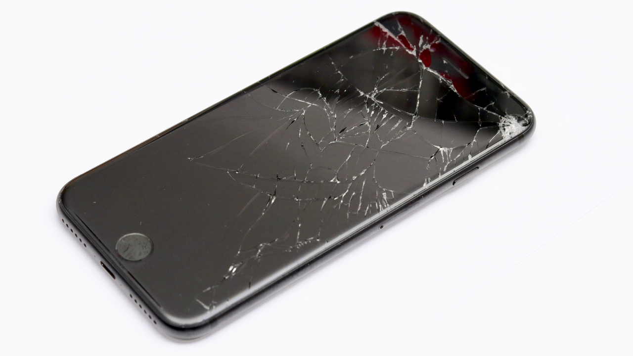 How And Where To Get Your Iphone Repaired By Pcmag Pc Magazine Medium