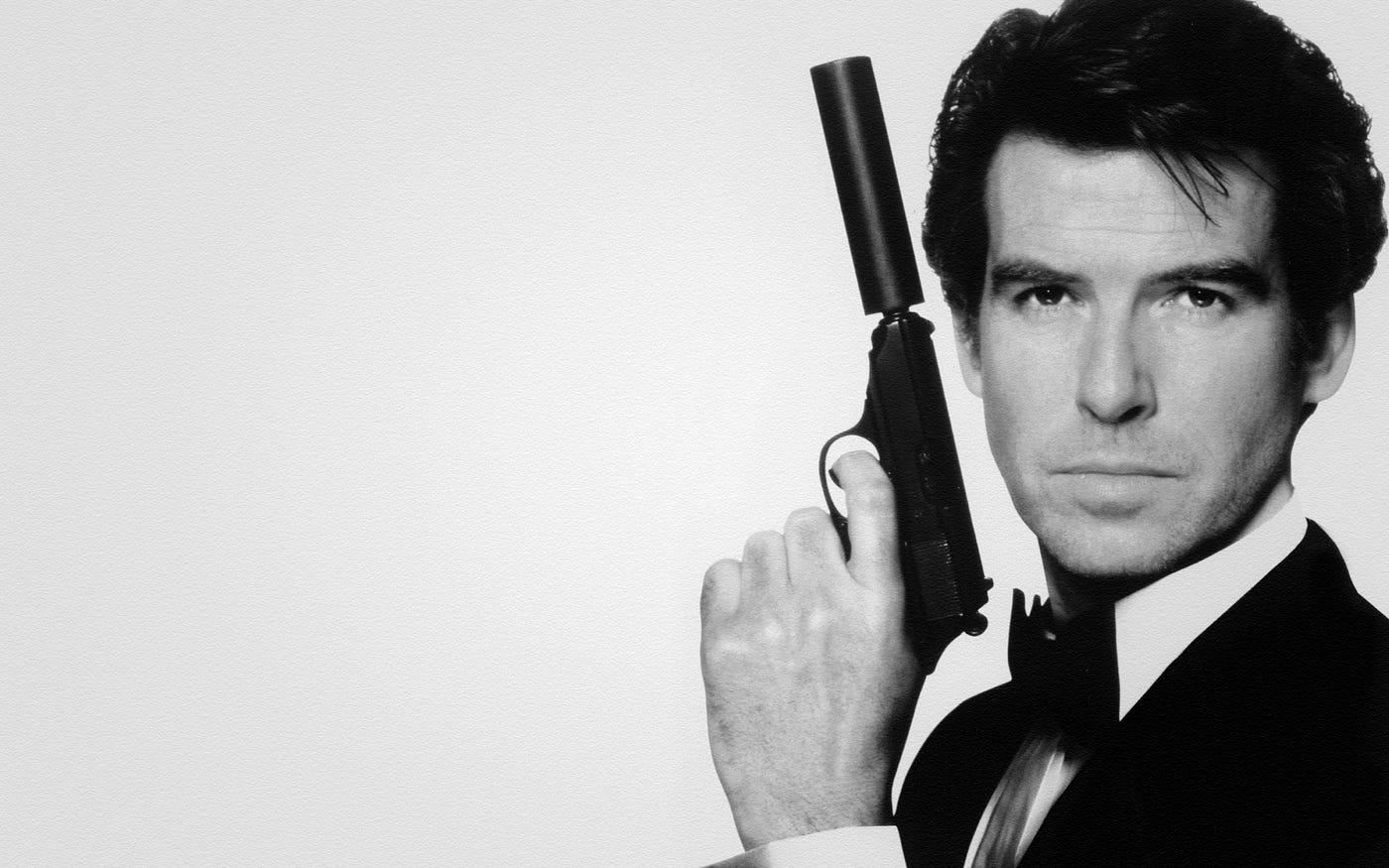 Battle of the Bonds // Pierce Brosnan pic