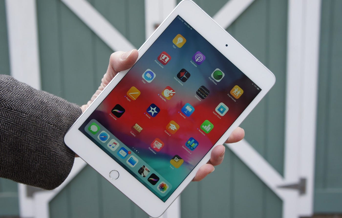 Apple's New iPad Mini Is a Powerful Throwback | by Lance Ulanoff | OneZero