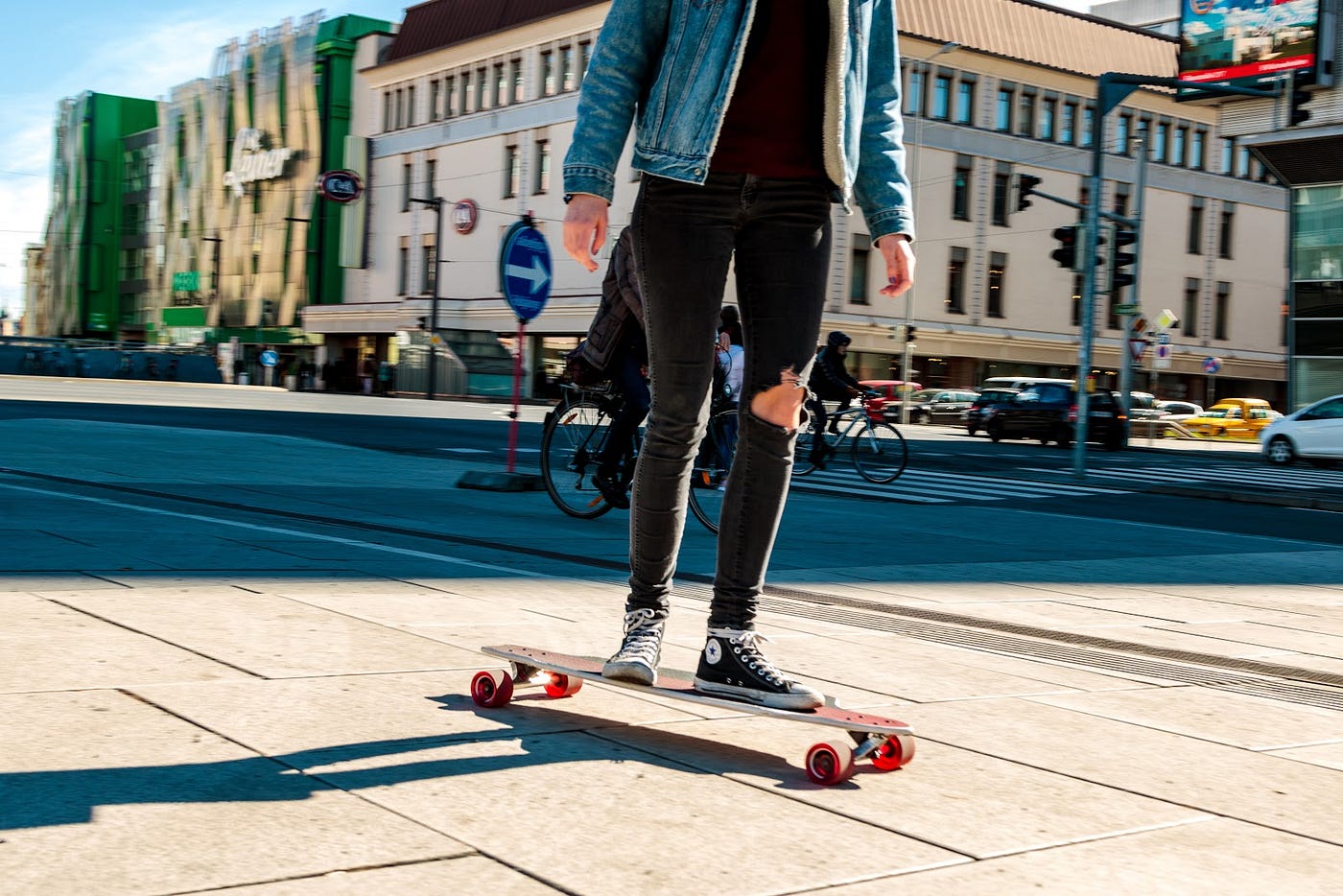 Spielzeug auf der Straße?. Skateboards, Scooter und Co. — Dürfen… | by  Carina Traxler | STEIERMARK RADMOBIL | Medium