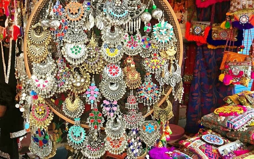 14 Reasons Why Sarojini Nagar Market Is 