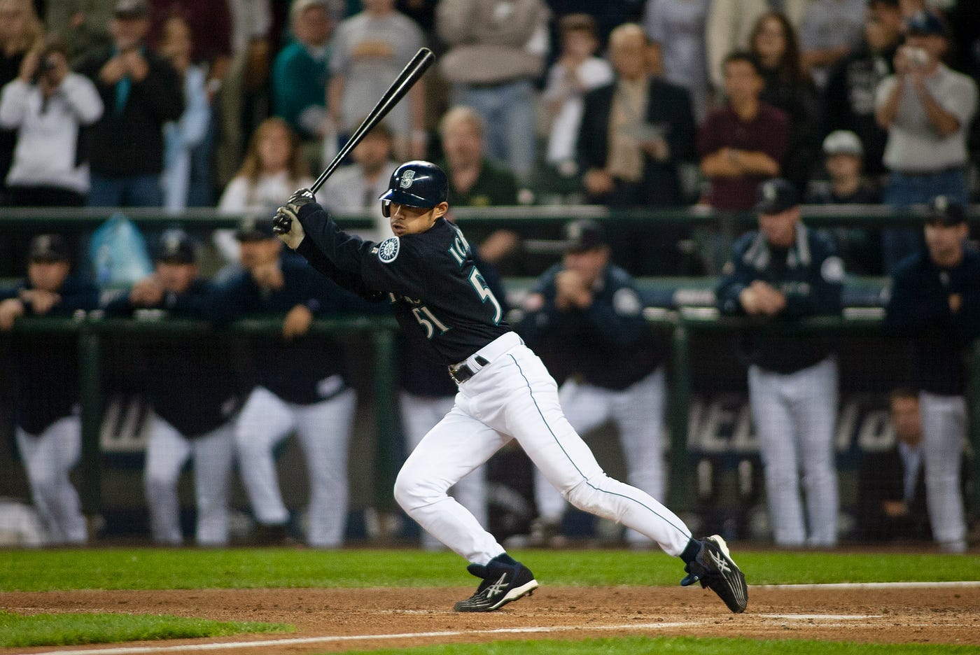 Classic Mariners Games: Ichiro Breaks Single-Season Hit Record | by