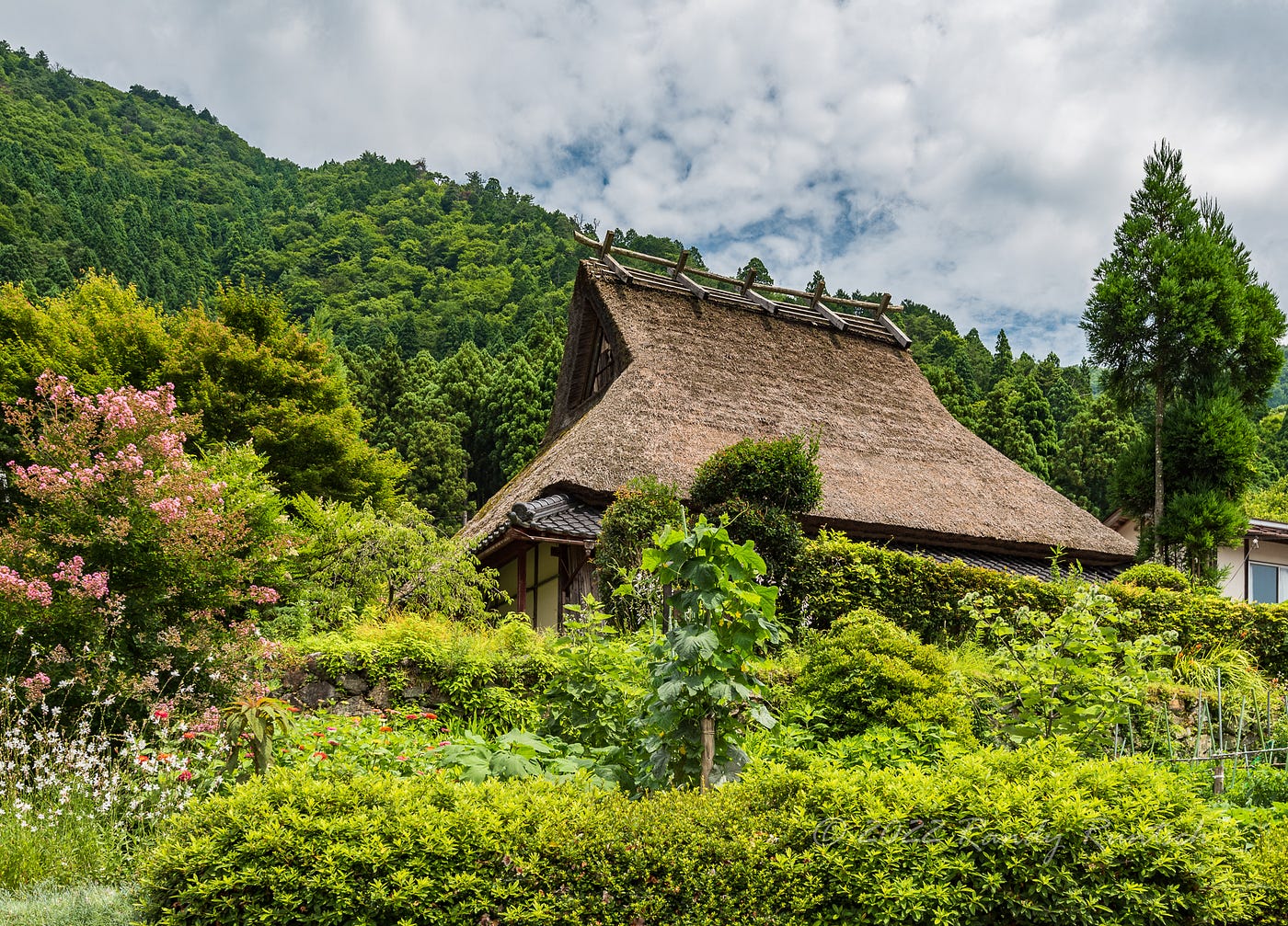 The Thatched Roof Houses Of Kayabuki No Sato In Japan By Randy Runtsch Globetrotters Medium