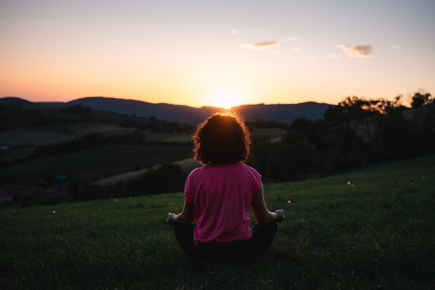 How I Accidentally Meditated For 90 Days Straight By Lauren Bartleson Behind The Facade Medium How I Accidentally Meditated For 90 Days Straight By Lauren Bartleson Behind The Facade Medium