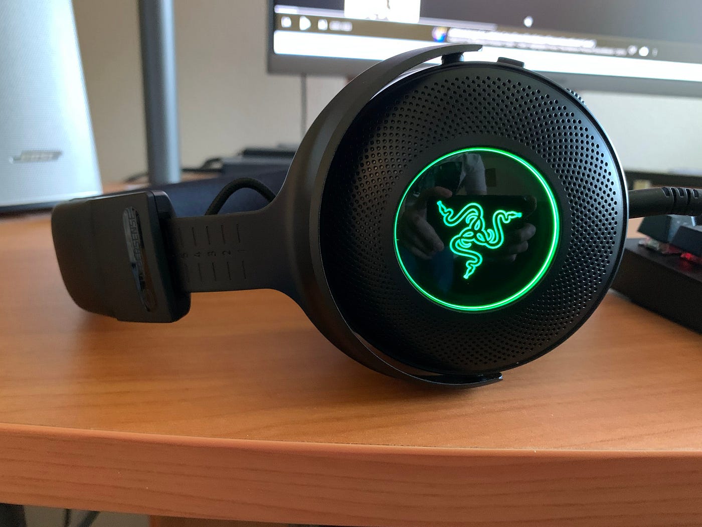 Razer Kraken V3 HyperSense Gaming Headset Review | by Alex Rowe | Medium