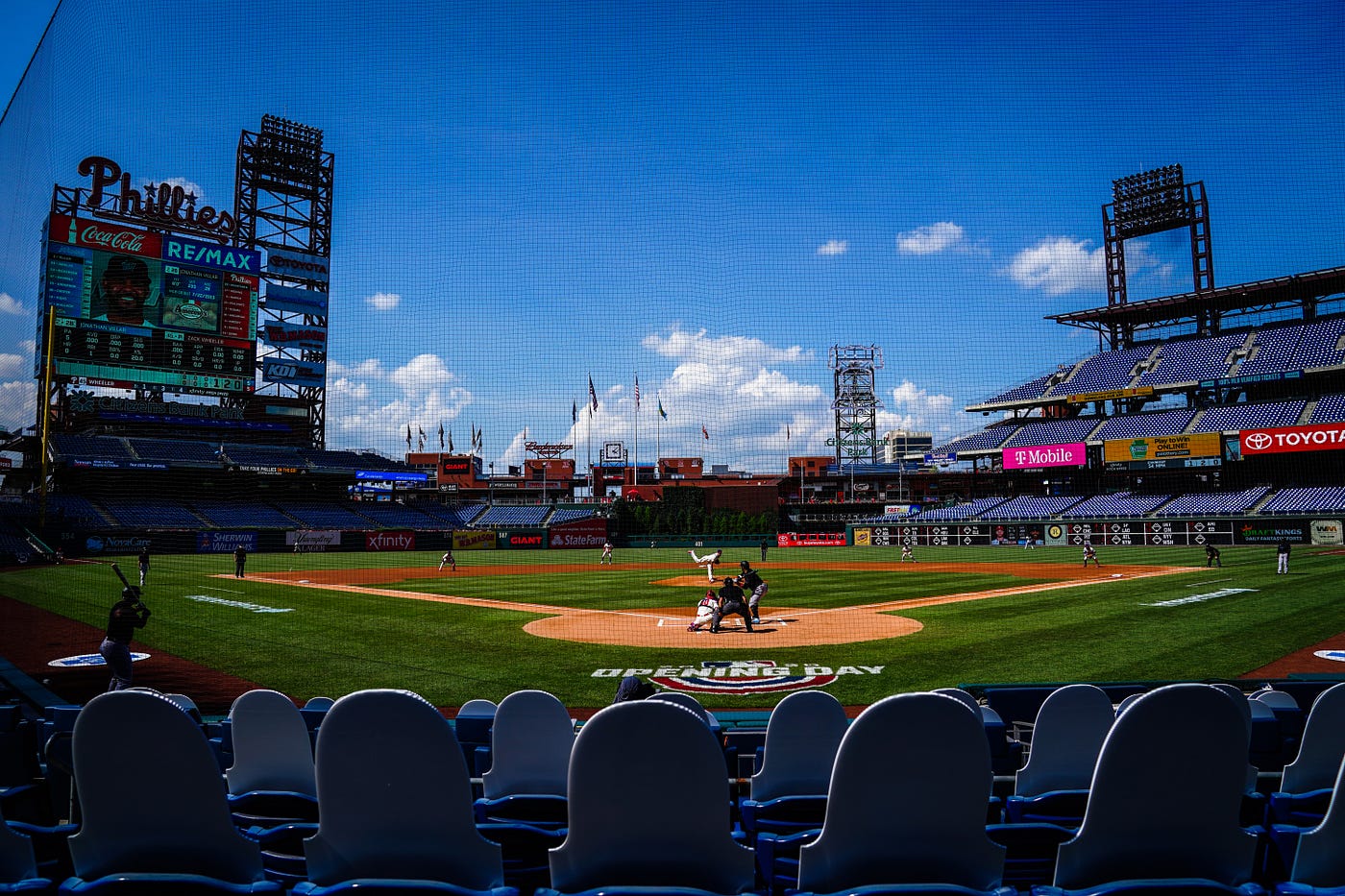 when do the yankees play the phillies