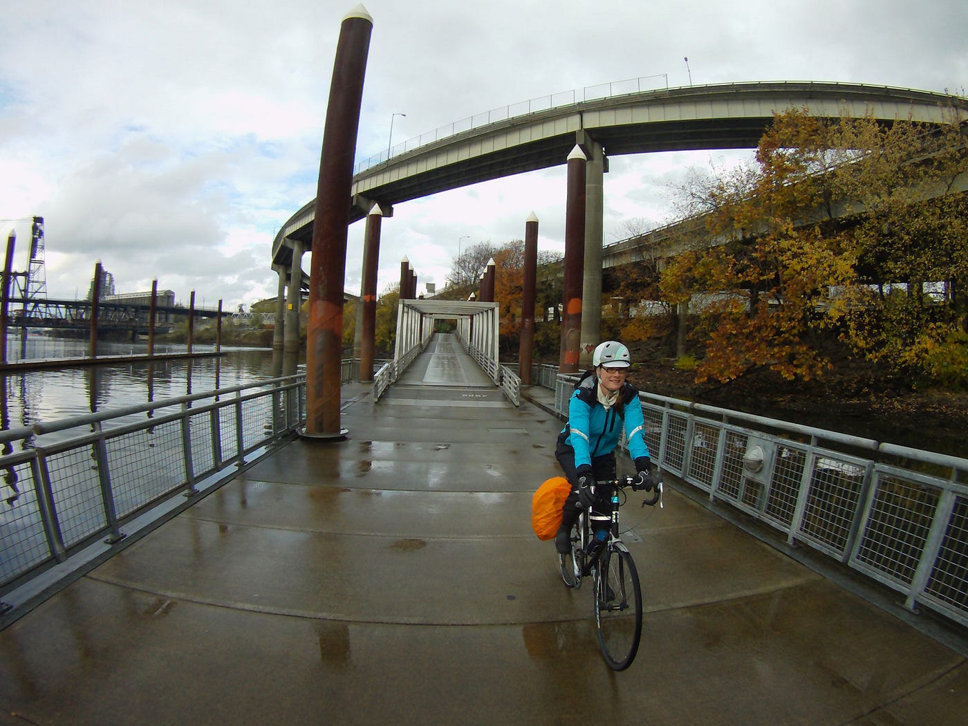bike commuter in Portland, Oregon 