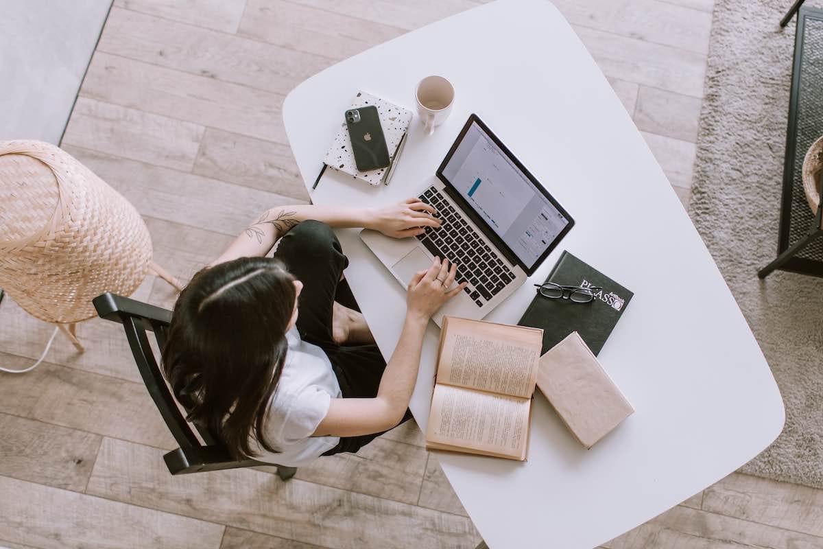 Passive income ideas for Web Designers and Freelancers
