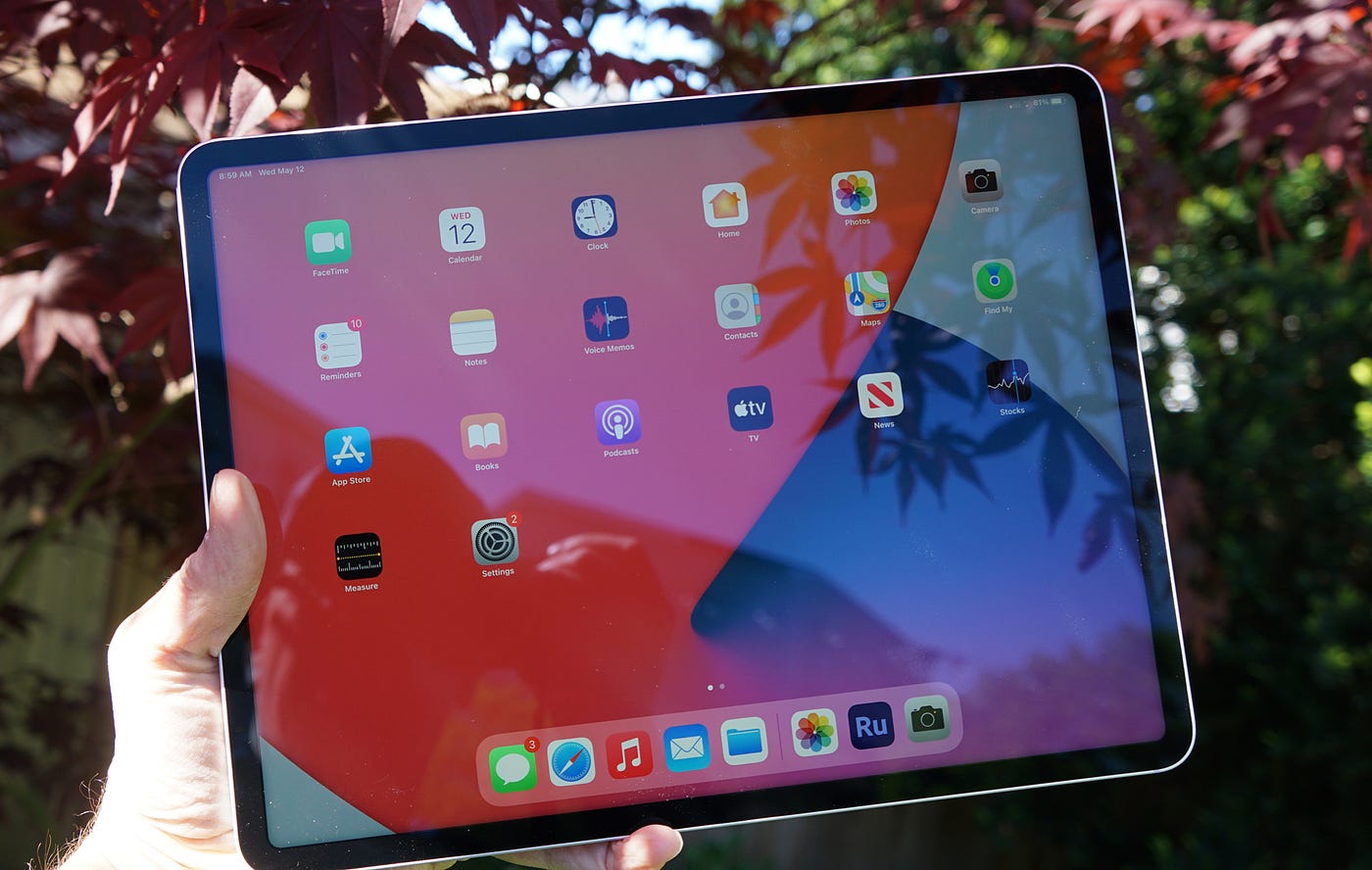 Apple iPad Pro 12.9 5th Generation Review: Say Hello to the Laptop Killer |  by Lance Ulanoff | Debugger
