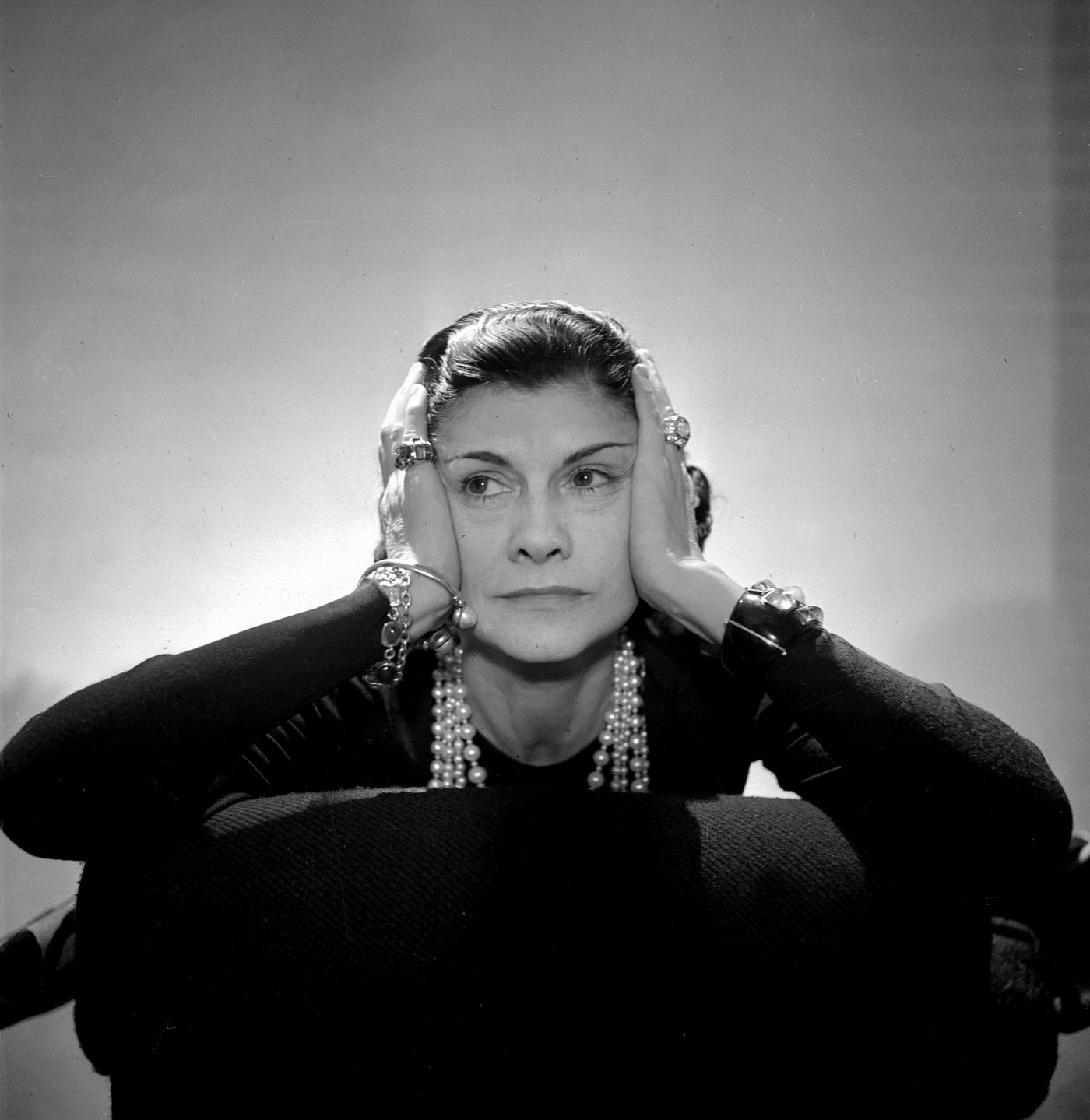 Coco Chanel Artist Arts Biographies Chanel Clothing Coco Dress En Fashion Music Glogster Edu Interactive Multimedia Posters