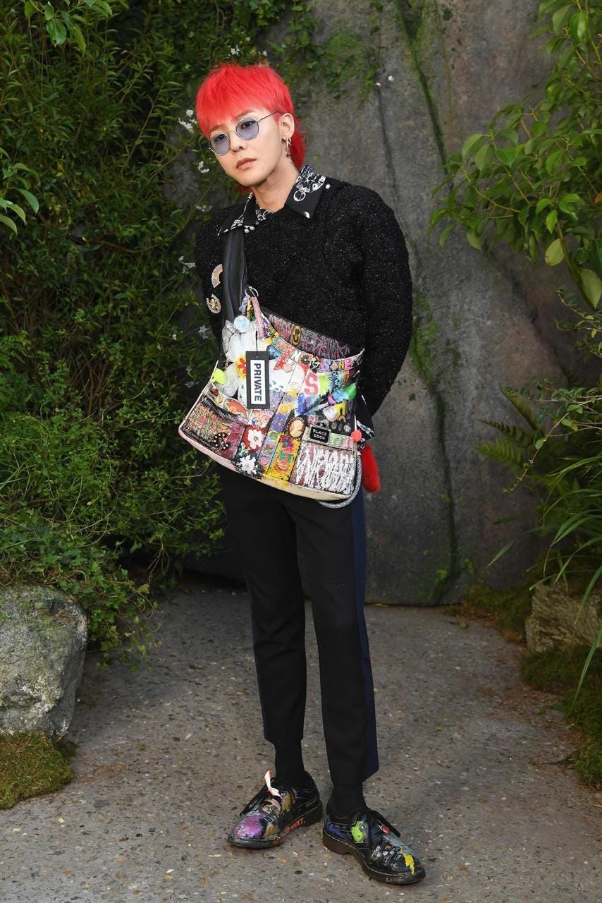 bts v chanel bolsa