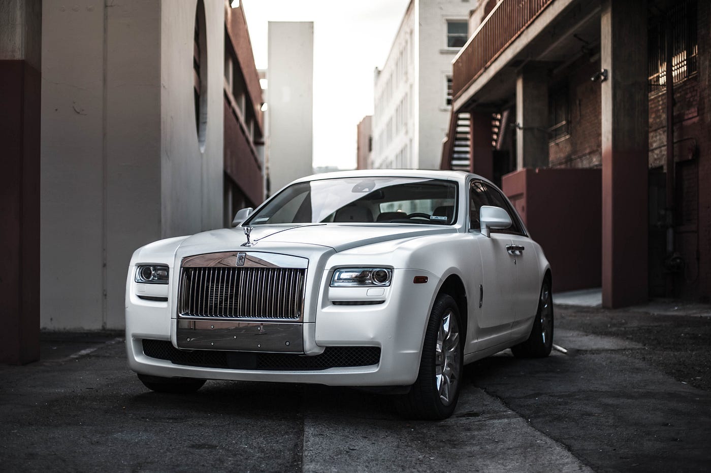 A white Rolls Royce