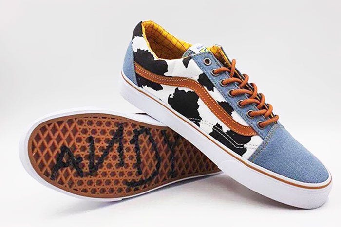 Deme mil: Vans sacó su línea de zapatillas de Toy Story y Nintendo | by  Juan Cruz | El Meme