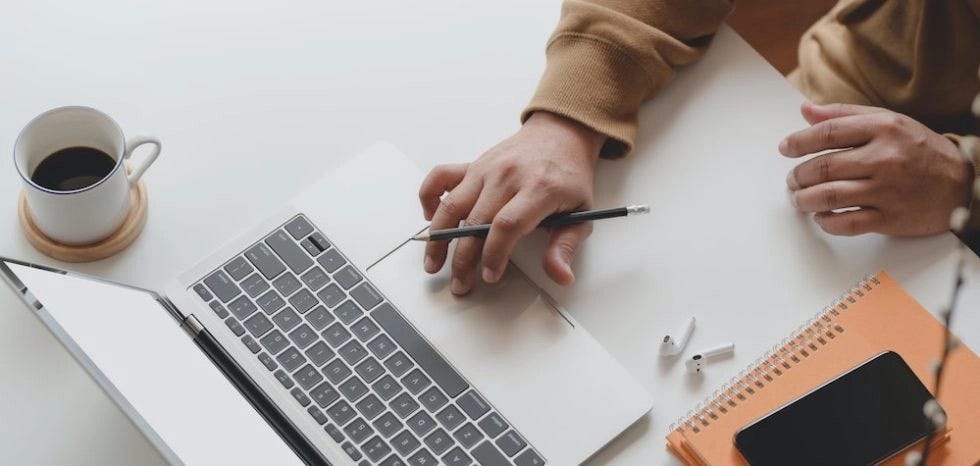 Digital tools for virtual companies