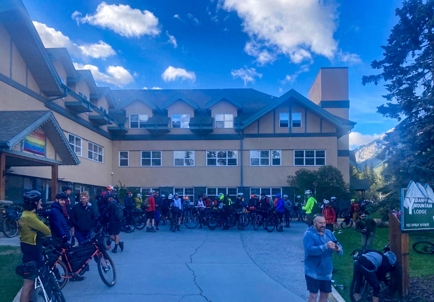 Tour Divide 2022 Update Number 1— Hour 