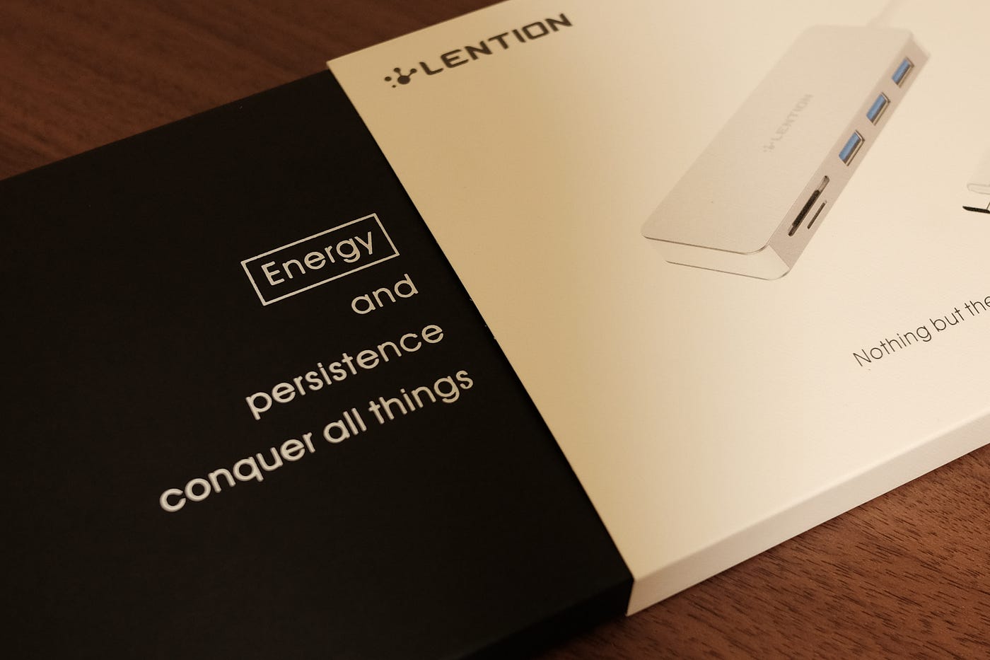 Macbookユーザーにオススメ Lentionのおしゃれなusb Cハブ Usb 3 0 Sdカード対応 By Ken Ipug Me