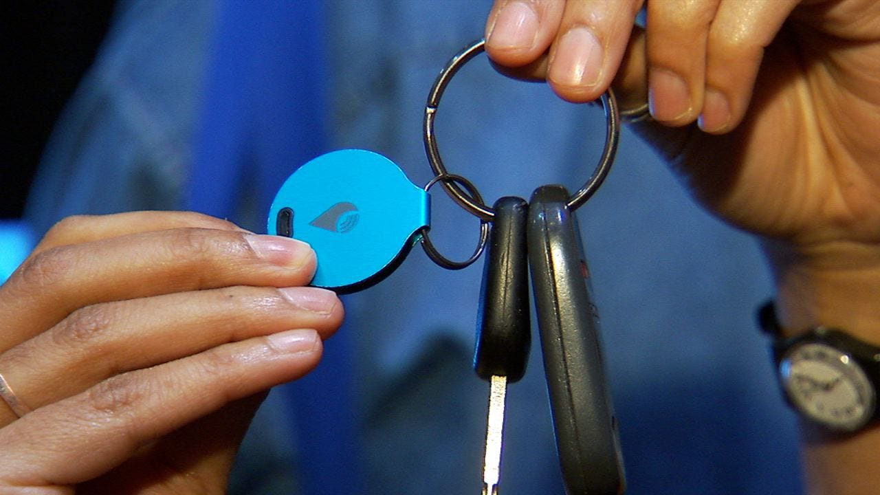 Accurate Keychain Tracking with TrackR Bravo by Tracker Techs Medium