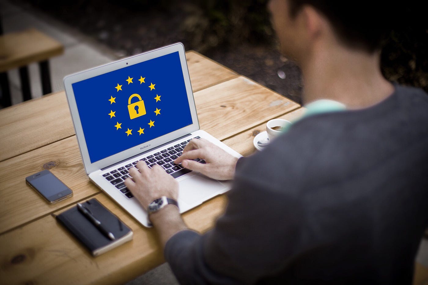 Esența GDPR – Informații și recomandări pentru ONG-uri | by Asociatia Young  Initiative | Medium