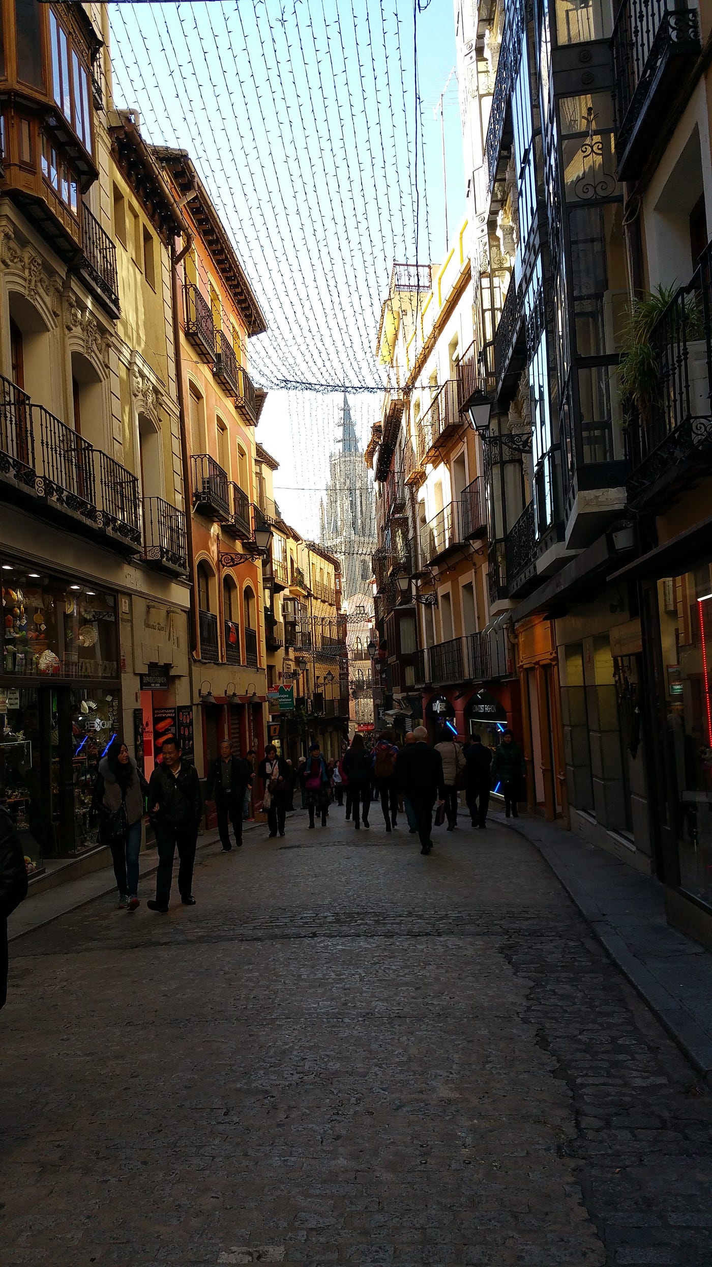 旅行しながら働く Toledo Cordoba 11 17 マドリードから電車で30分くらいのトレドという街へ 古都で 小さいけど美しい街並 By Shiga Medium 旅行しながら働く Toledo Cordoba 11 17 マドリードから電車で30分くらいのトレドという街へ 古都で 小さいけど美しい街並 By Shiga Medium