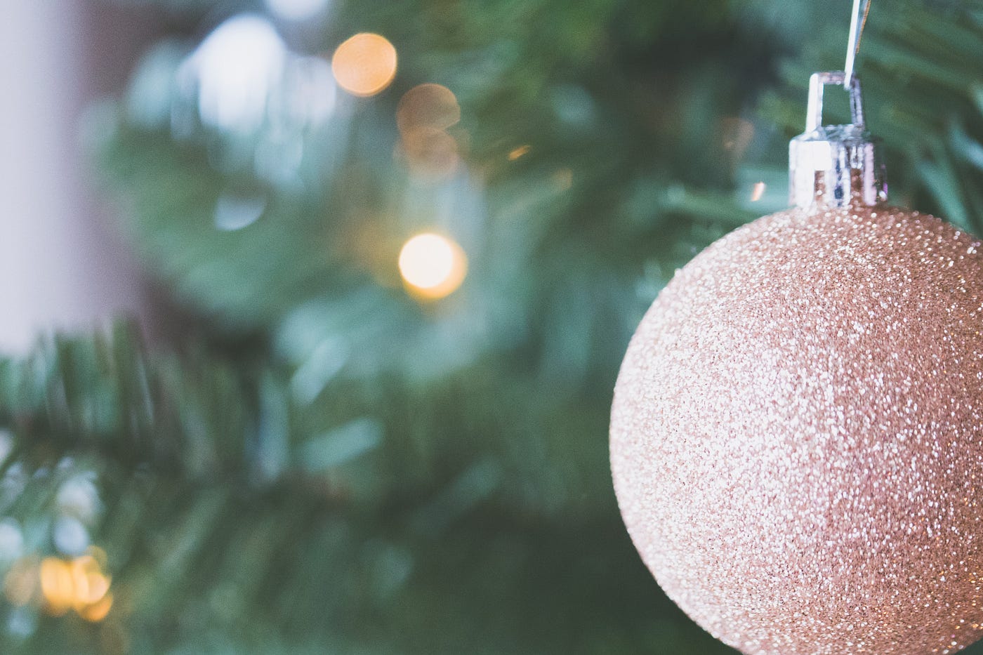 Picture of a Christmas tree and ornament