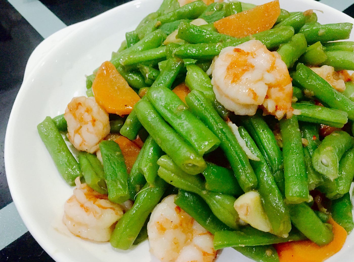 食譜 鮮蝦清炒四季豆 這是一道清爽但好配飯的可家常料理 By Ms Chelle 墨綠女子 Medium