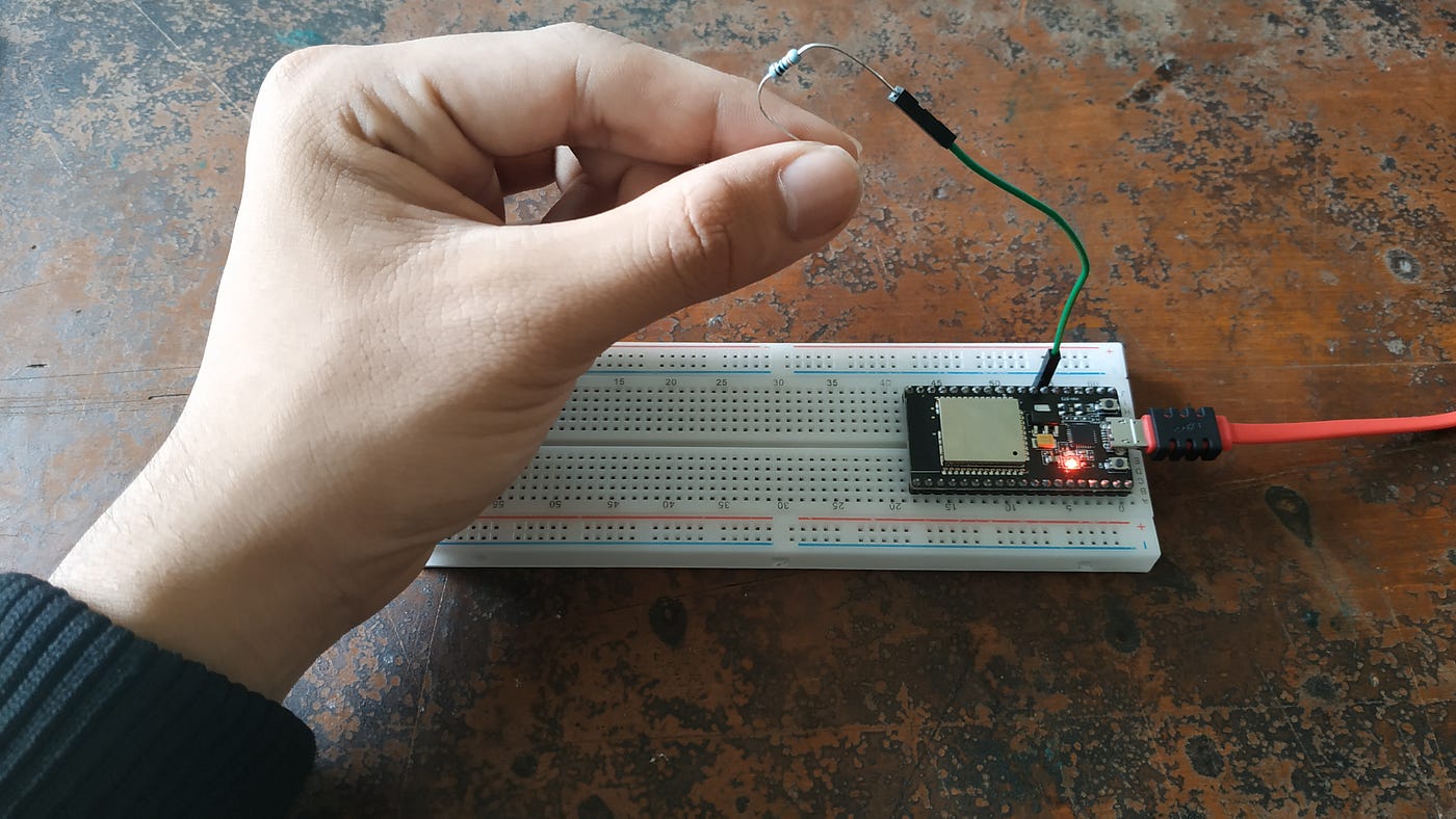 1 The Esp32 Touch Sensor Pins And Hall Effect Sensor Vrogue