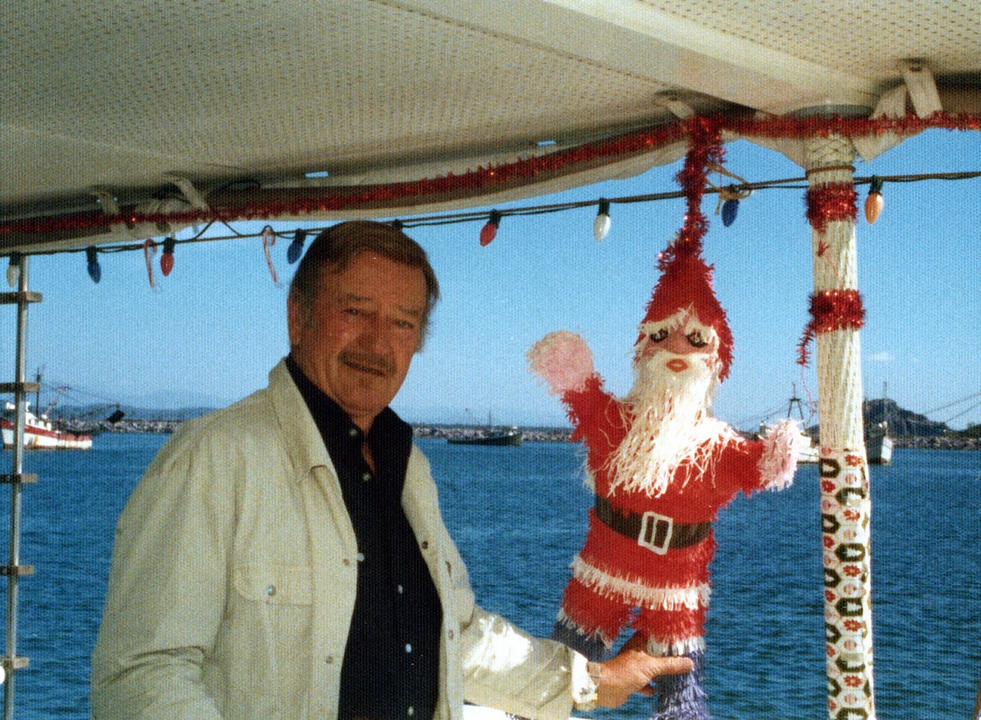 Christmas With The Duke 2022 Marathon John Wayne As Remembered By Chris Mitchum, Gregg Palmer, And Sons Patrick  And Ethan | Medium