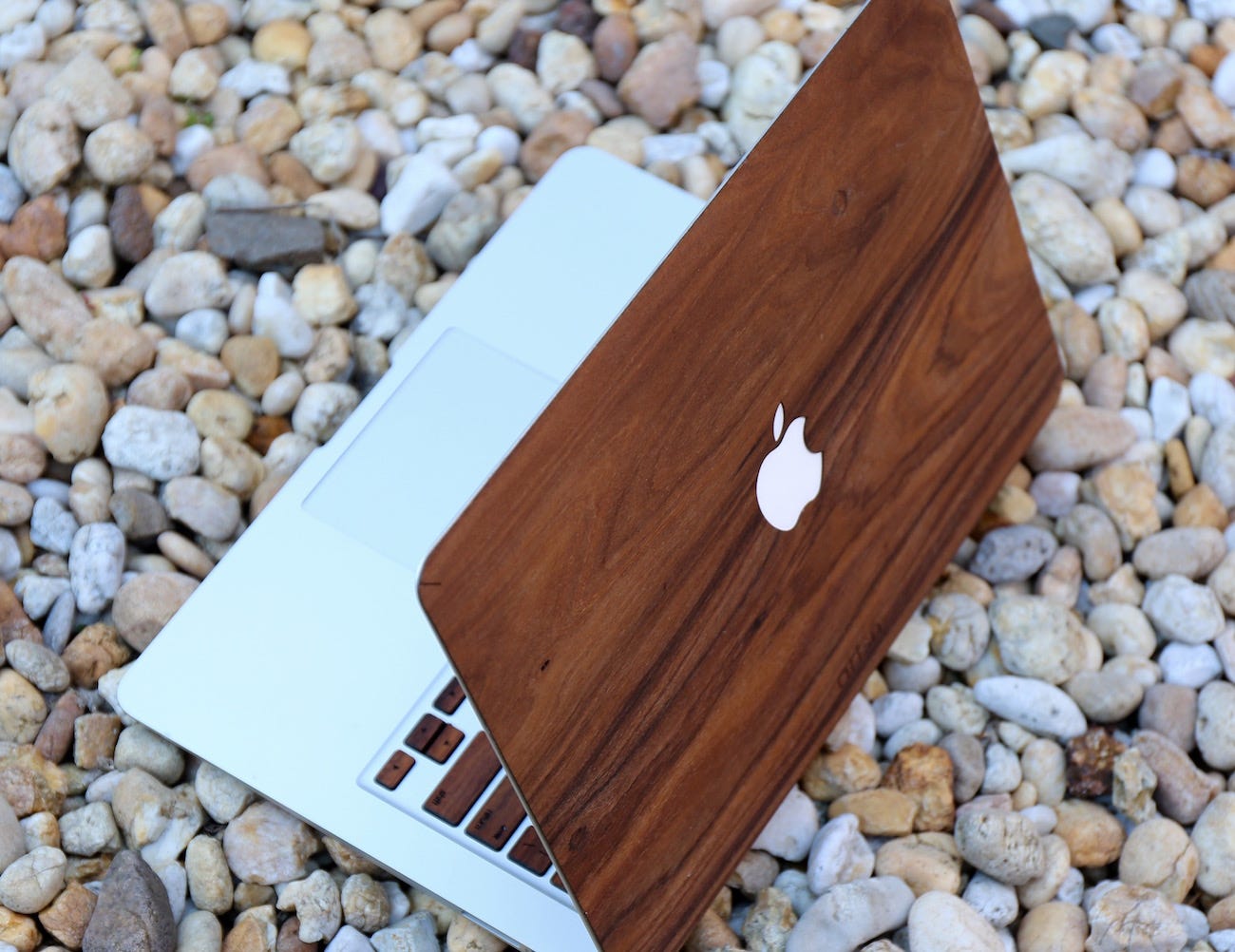 wood macbook case