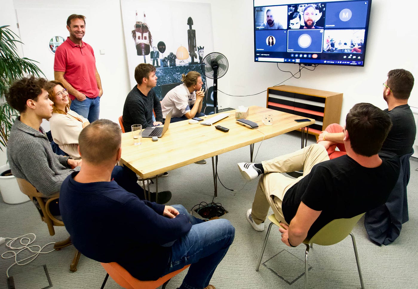 The digital is merging with the analogue world. Just like the My Albert project at Creative Dock. Pavel Suchánek in the red shirt.