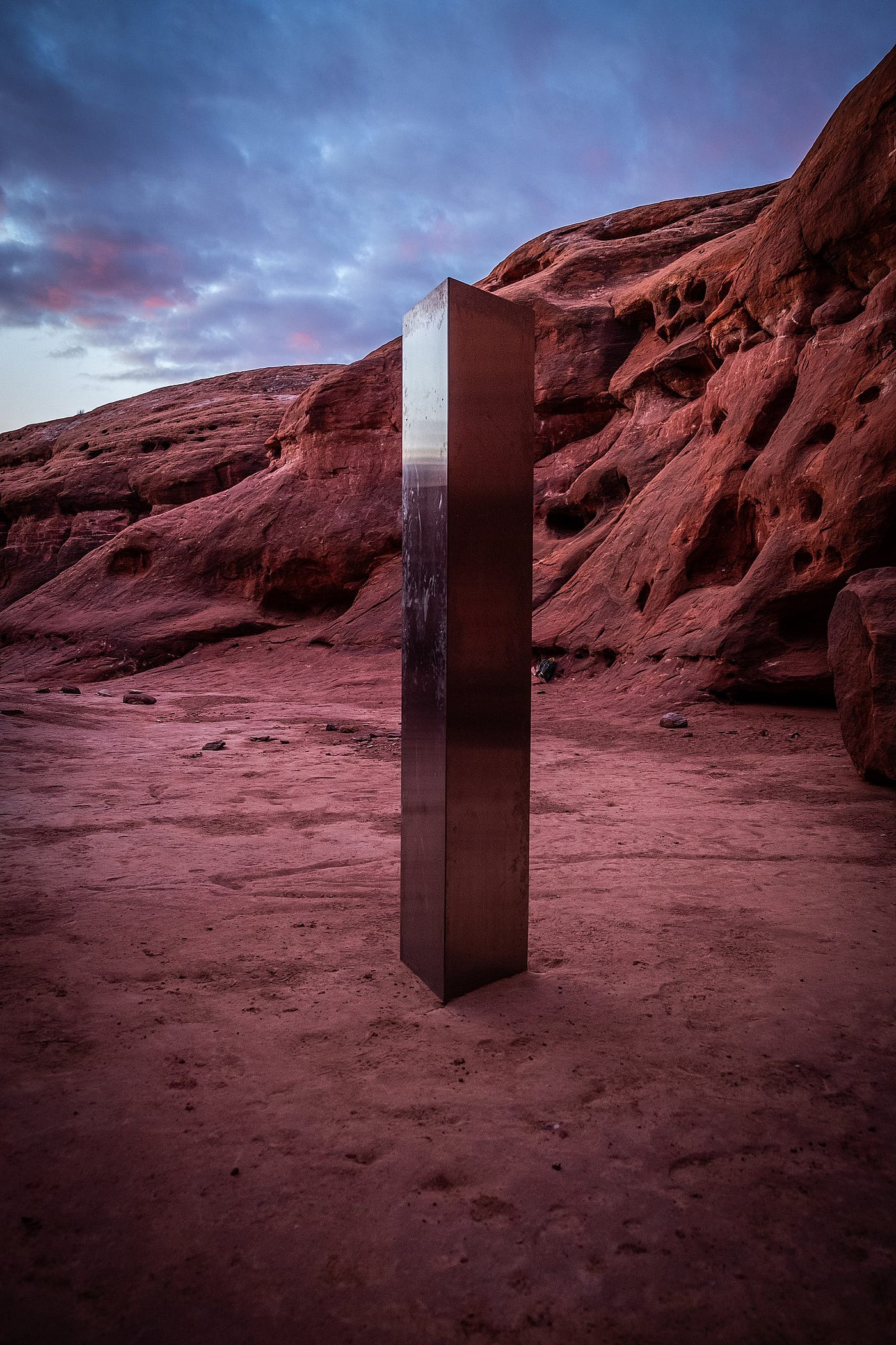 There Are Monoliths Appearing and Disappearing Around the Globe by