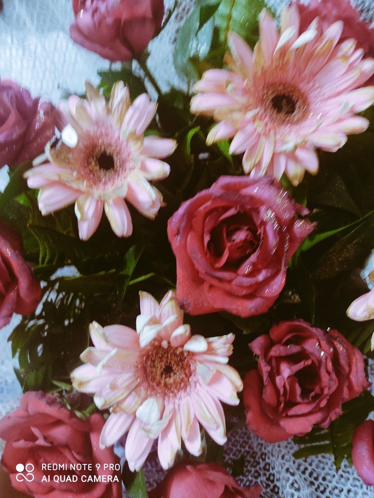 Bloom Gracefully! The fragrance of the flowers make us feel so