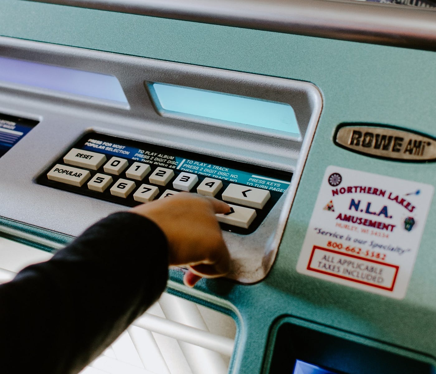 How to Write Python CommandLine Interfaces like a Pro by Simon Hawe