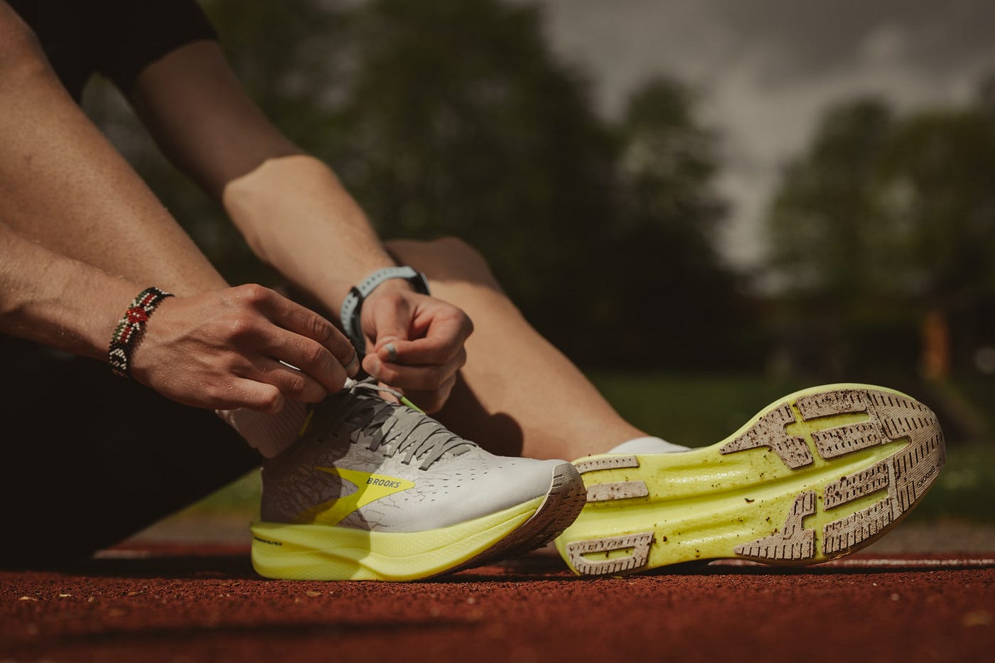 How to Choose the Best Running Shoes | by Robert Sanders | Roadrunner  Robert | Medium