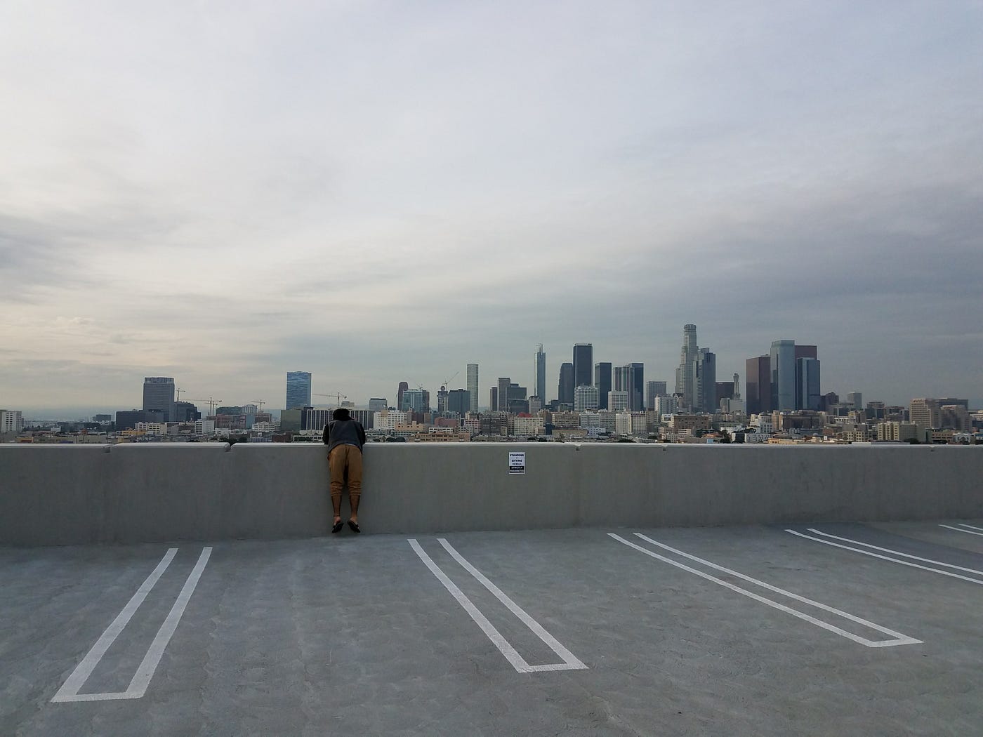 parking garage near me to take pictures