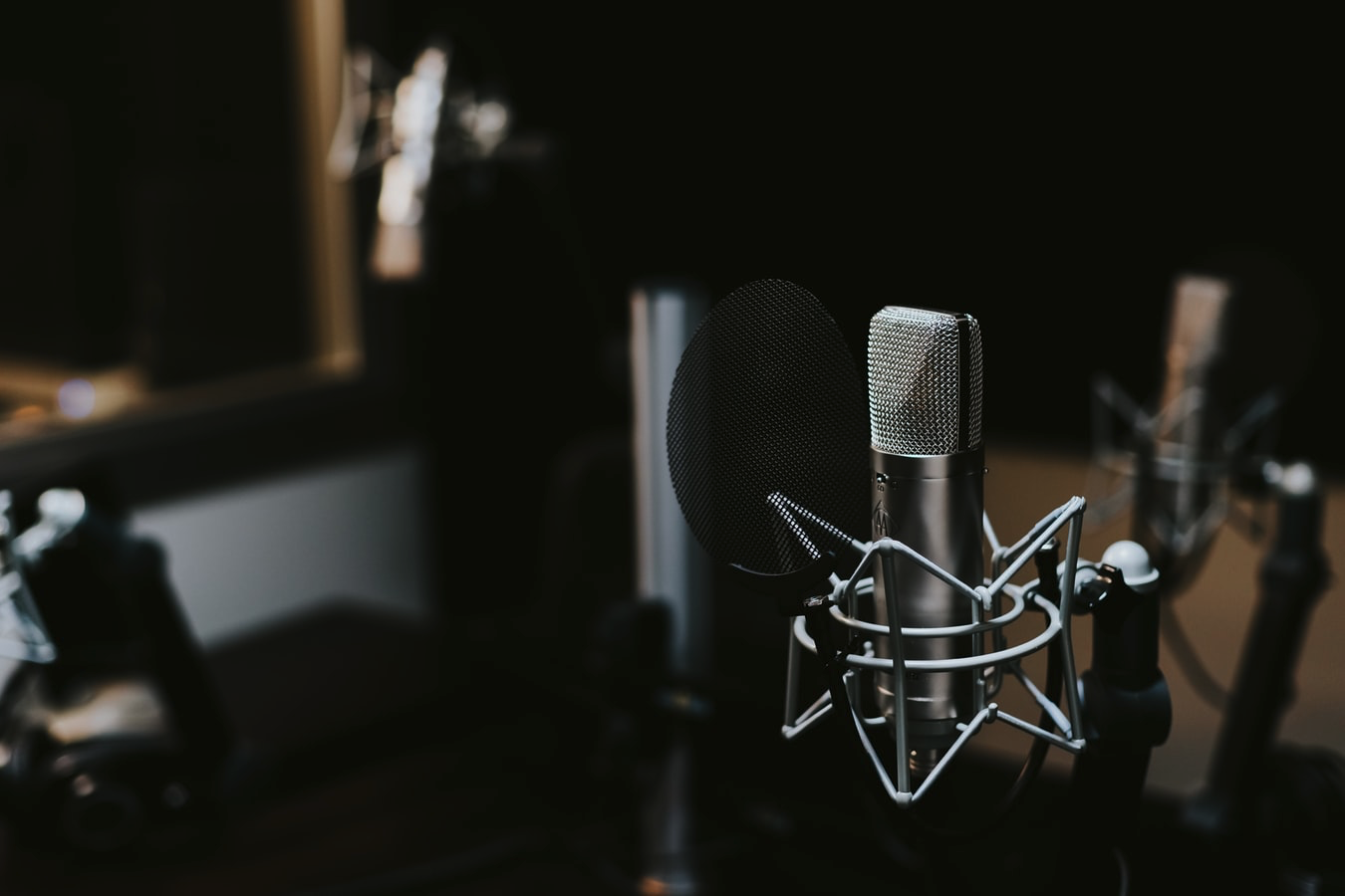 工程師必聽的podcast 頻道 矽谷 荷蘭 澳洲 日本生活通通有 By Luka Huang Starbugs Weekly 星巴哥技術專欄 Medium